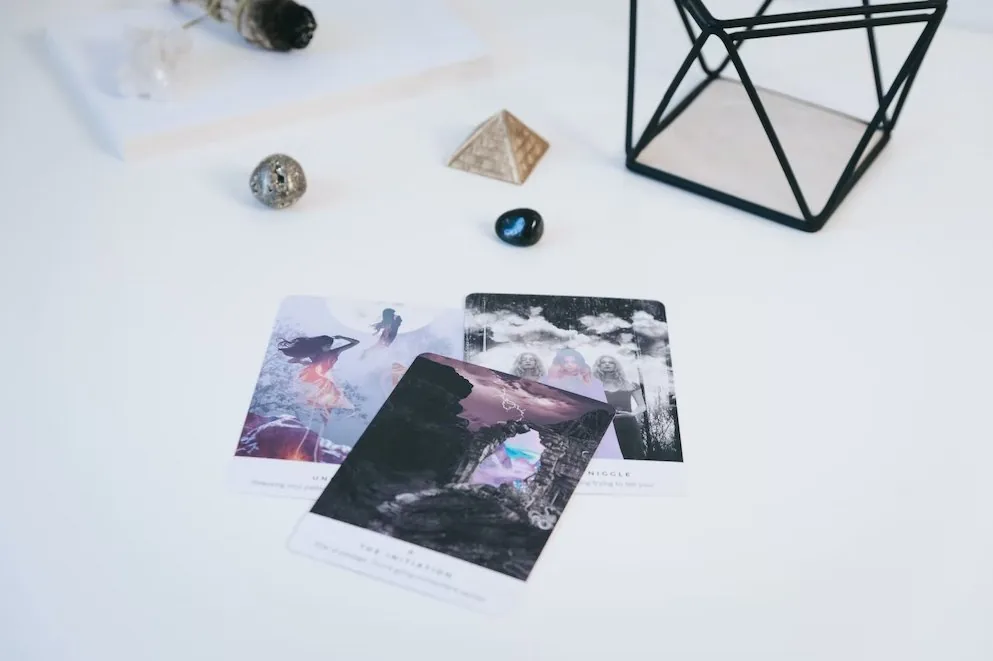 oracle cards with tarot image
