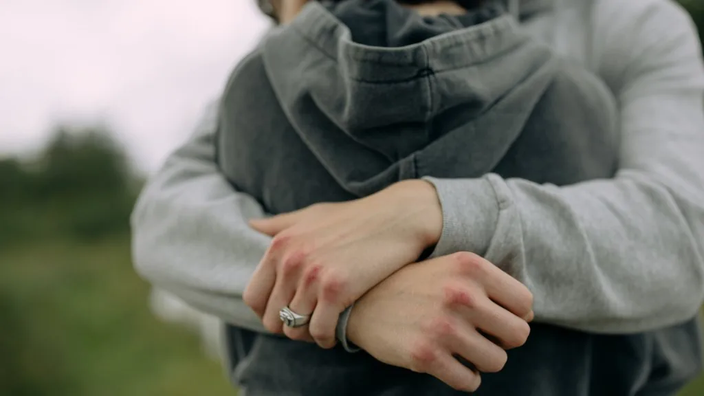 twin flame hug feeling