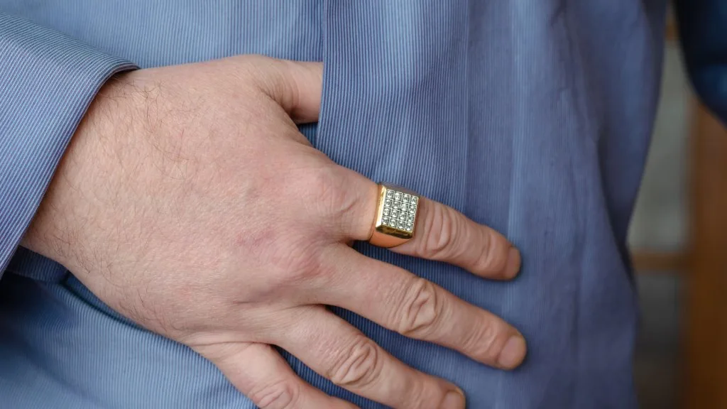 spiritual meaning of rings on fingers